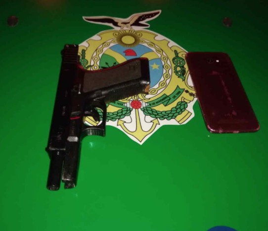 Assaltante apanha de populares no Centro de Manaus    