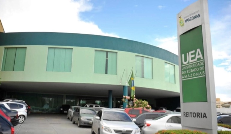 UEA abre processo seletivo para contratação de professor temporário