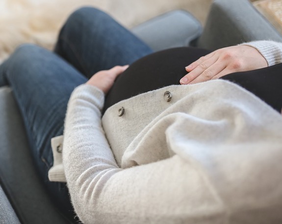 Câmara aprova retorno de gestantes vacinadas ao trabalho presencial 