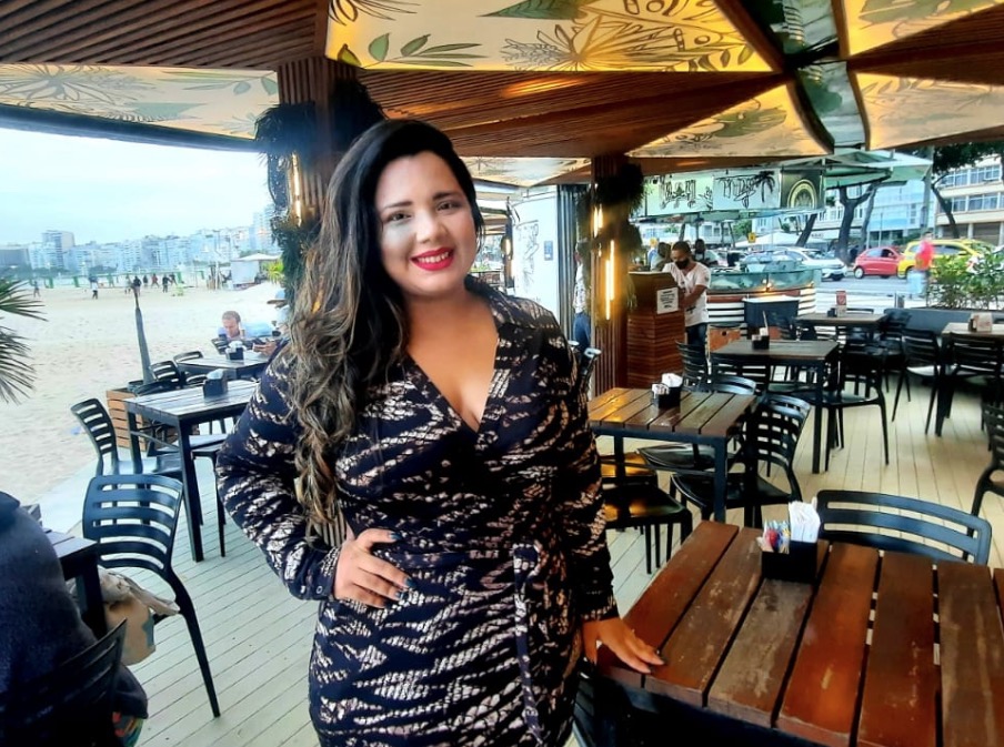 Cantora amazonense, Hêmilly Lira estreia em Copacabana, no Rio de Janeiro