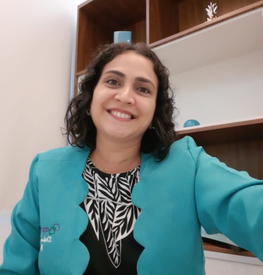 Professora destaca desafios enfrentados pelos educadores durante a pandemia