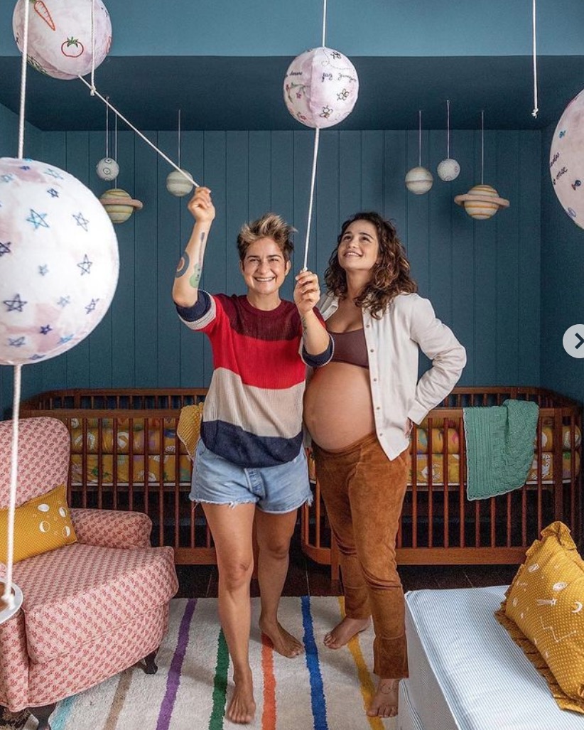 Nasce gêmeas de Nanda Costa e Lan Lanh 