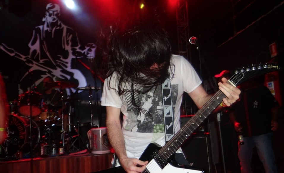 Concurso de fantasias agita Halloween "Caverna do Porão"