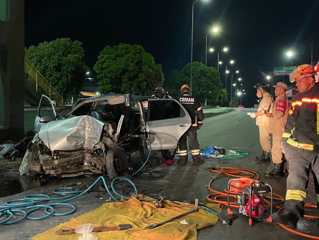 Veja imagens do grave acidente na Torquato Tapajós em Manaus