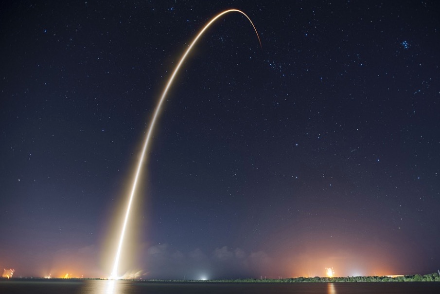 Nova equipe de astronautas chega à Estação Espacial Internacional