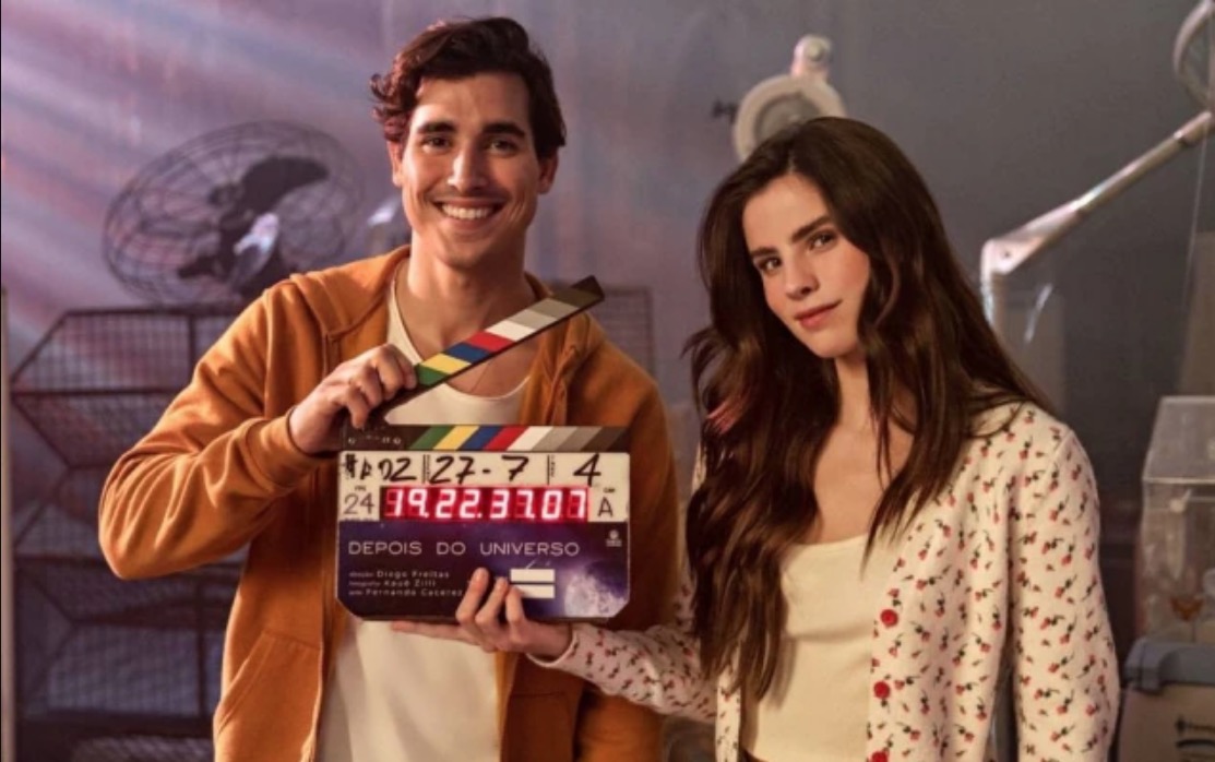 Netflix anuncia filme de drama romântico com Giulia Be e Henry Zaga
