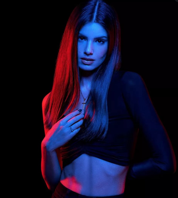 Público fica em choque com saída de Camila Queiroz de Verdades Secretas 2