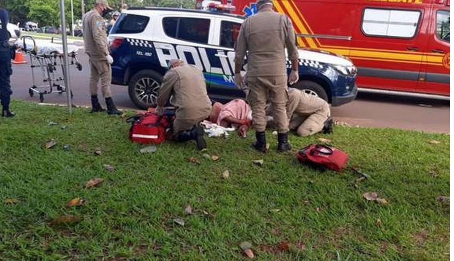 PRF invade motel, atira em personal e agride mulher a coronhadas