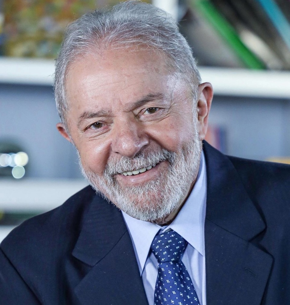 Procuradoria cita prescrição e pede arquivamento de caso de tríplex atribuído a Lula