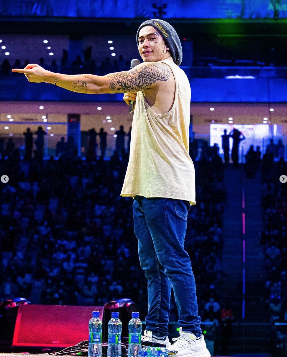 Whindersson Nunes passa mal e cancela sessão de autógrafos 