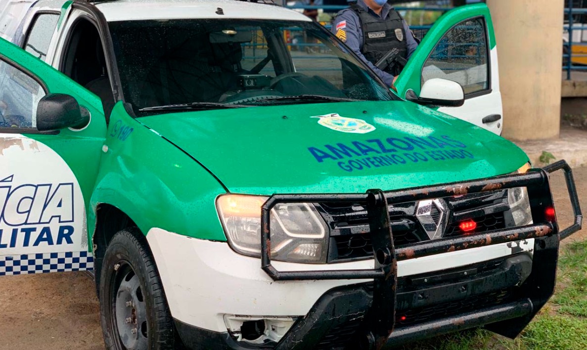Policial é presa por extorquir R$ 17 mil de casal em Manaus