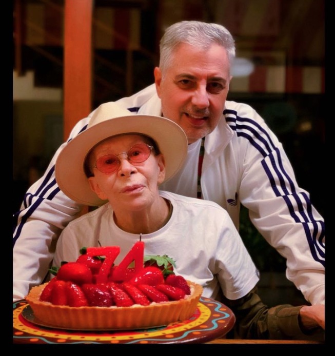 Foto de Rita Lee em tratamento contra câncer emociona fãs 