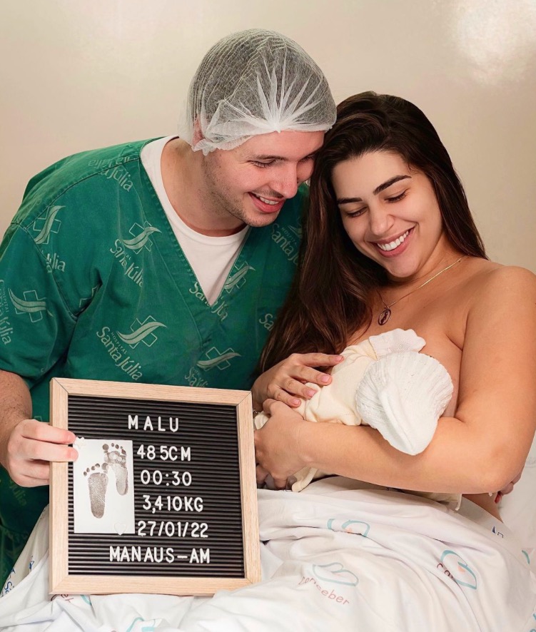 Nasce Malu, filha de Vivian Amorim e Leo Hirschmann