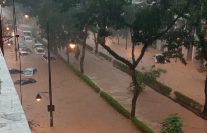 Mortes pela chuva em Petrópolis chegam a 120