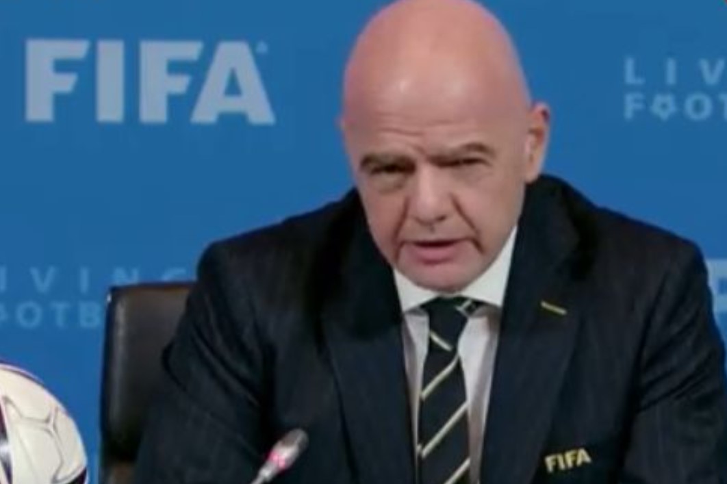 Rússia é proibida pela Fifa de usar hino, bandeira e sediar jogos