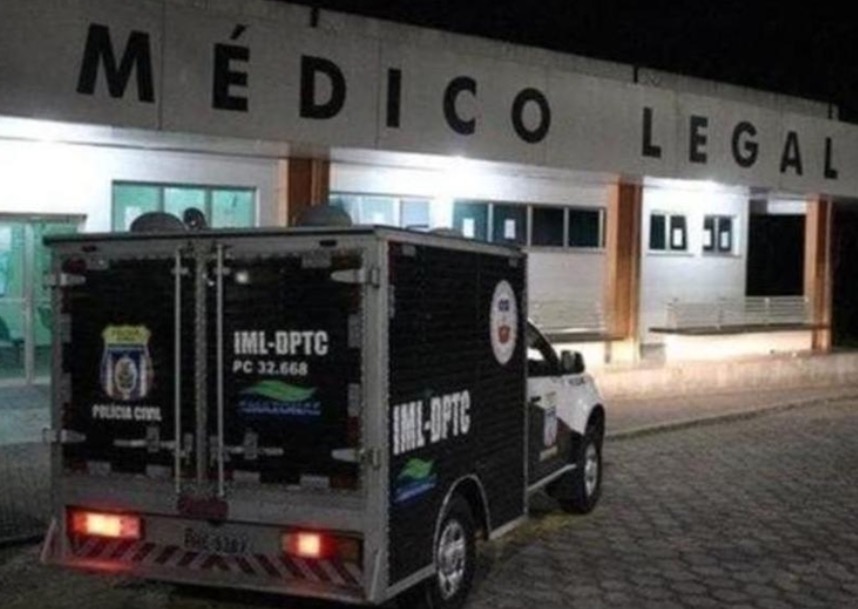 Babá é encontrada morta em área de mata na Ponta Negra 