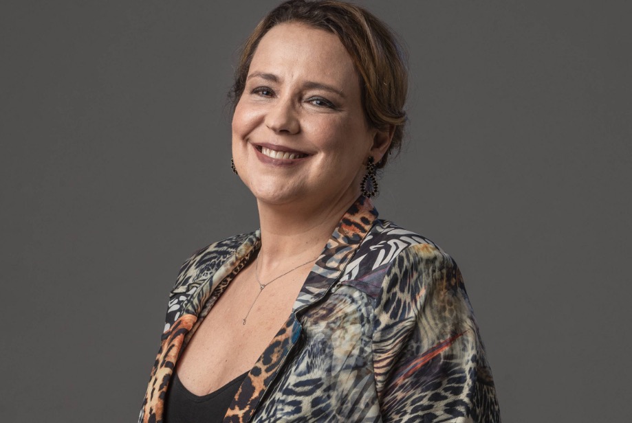 Ana Beatriz Nogueira revela que está com câncer no pulmão