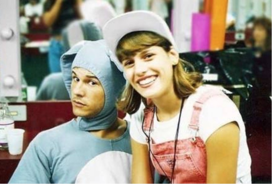 Ex de Dinho, do Mamonas Assassinas, relembra 26 anos da morte do cantor