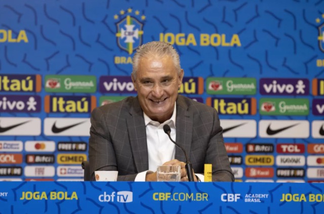 Tite convoca Arthur e Gabriel Martinelli para jogos contra Chile e Bolívia; veja a lista
