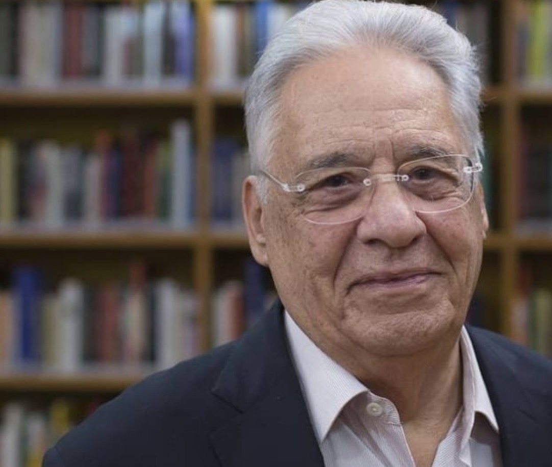 Fernando Henrique Cardoso quebra fêmur em acidente doméstico