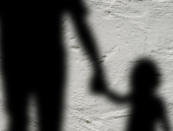 Homem é condenado a 22 anos de prisão por estupro de sobrinha em Manaus 