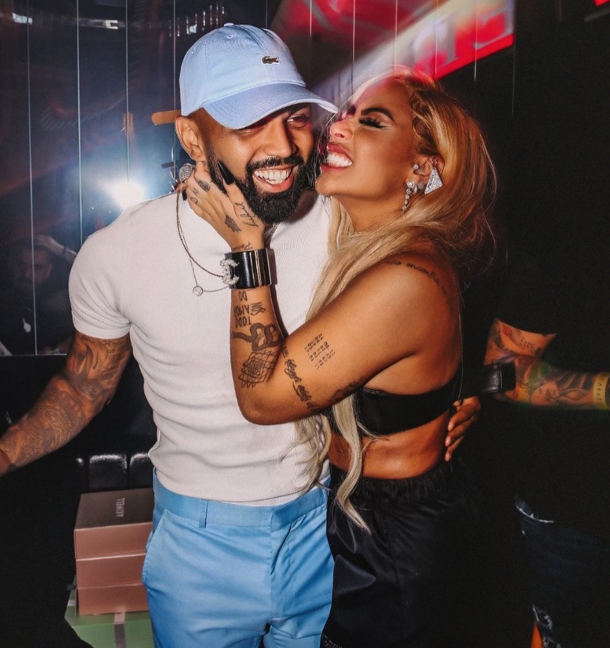 Irmã de Neymar compra carrão blindado após reatar com Gabigol