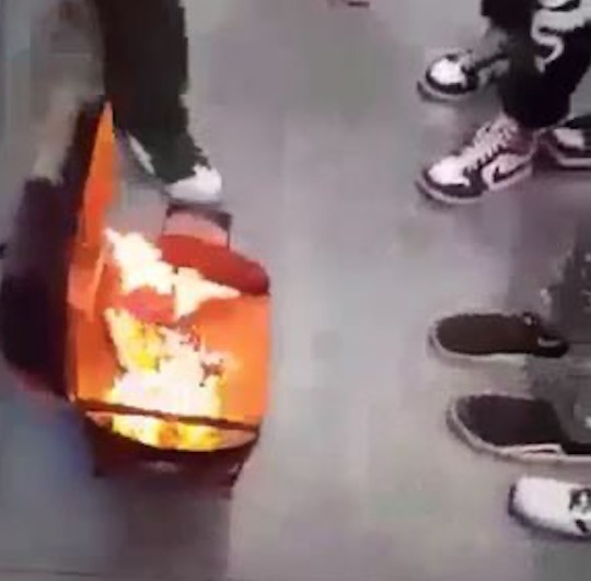 Vídeo: Professor leva churrasqueira para escola e alunos queimam máscaras