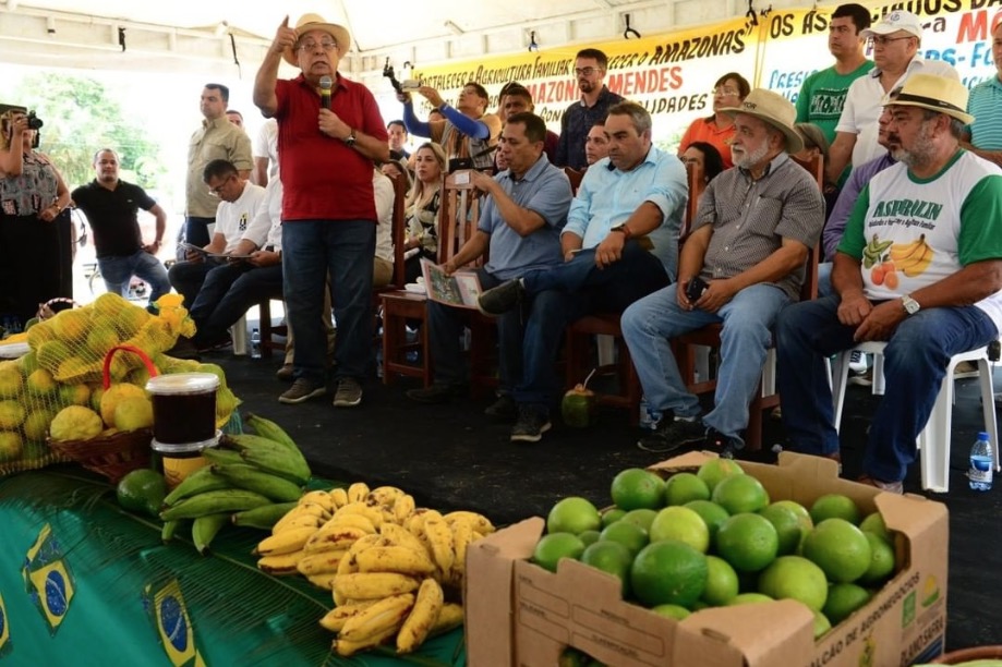 Amazonino lembra criação do Idam na melhoria econômica do Estado