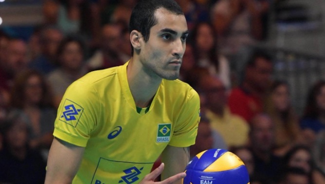 Aos 26, Douglas Souza anuncia aposentadoria da seleção brasileira de vôlei 