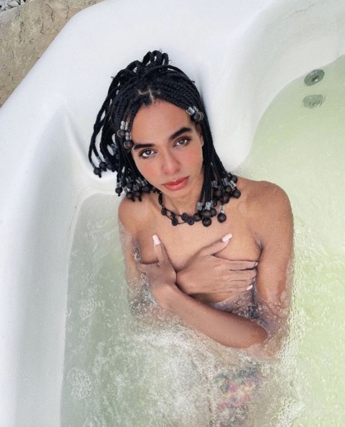 Ex-cantora gospel, Jotta A se assume mulher trans 