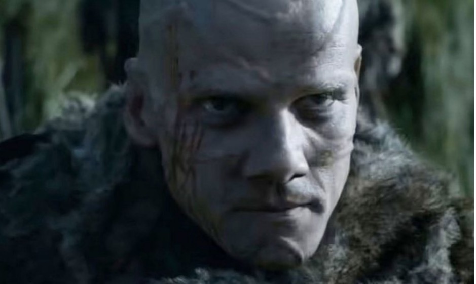 Ator de Game of Thrones é preso após trocar mensagem sexual com adolescente