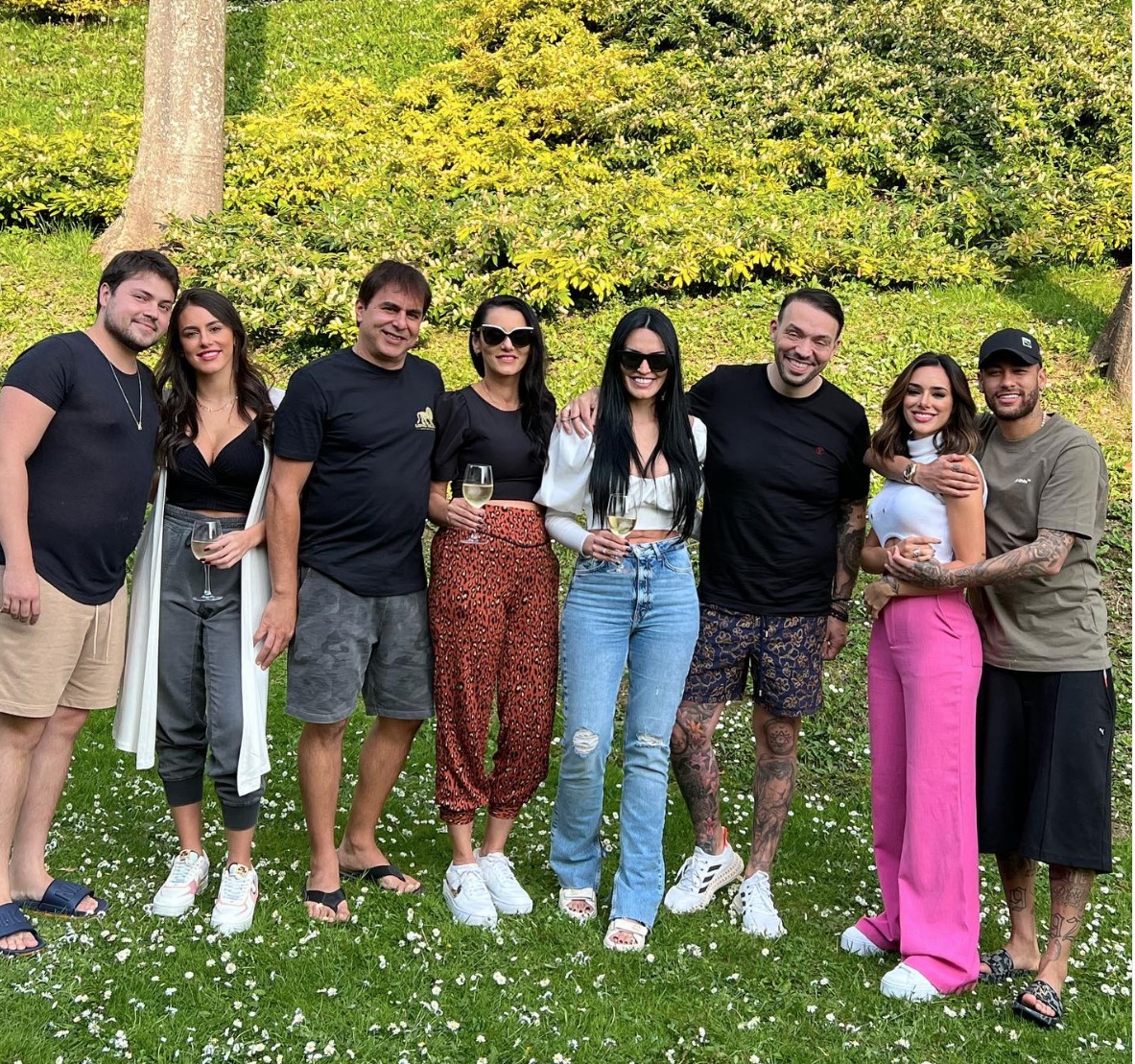 Bruna Biancardi ganha festa de aniversário e surpresa de Neymar em Paris 