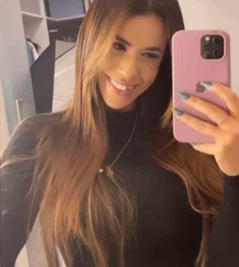 Larissa perde dente durante churrasco com ex-bbbs e é zoada por Laís 