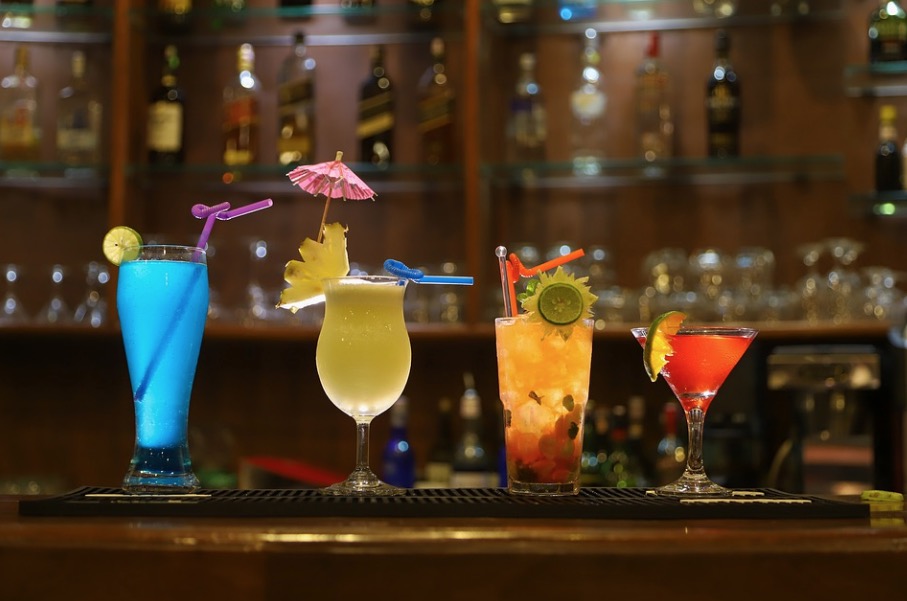 Homem finge mal-estar em bar para não pagar conta de R$ 6 mil