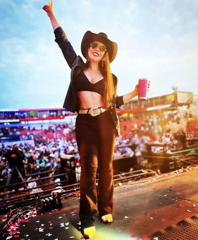 Naiara Azevedo agita Coari com show inédito em junho