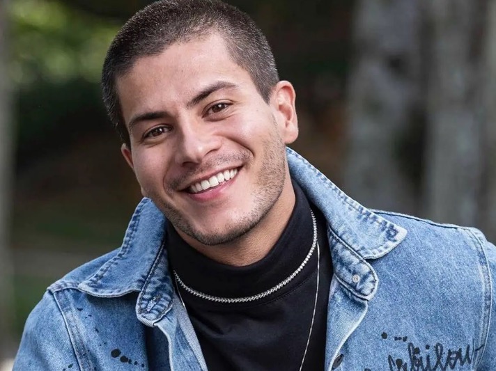 Vencedor do BBB22, Arthur Aguiar não tem contrato renovado com a Globo