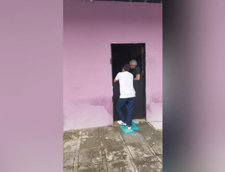 Menina de 13 anos é resgatada após ser mantida em cárcere pelo ex-namorado
