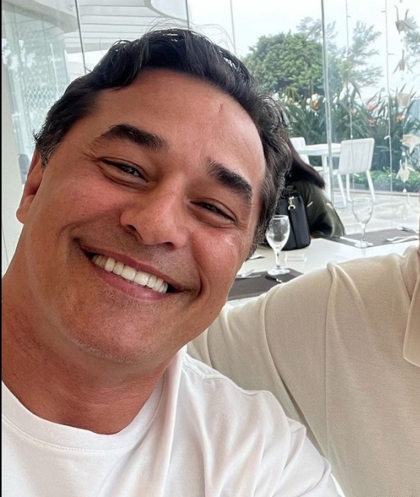 Luciano Szafir retira bolsa de colostomia após 10 meses