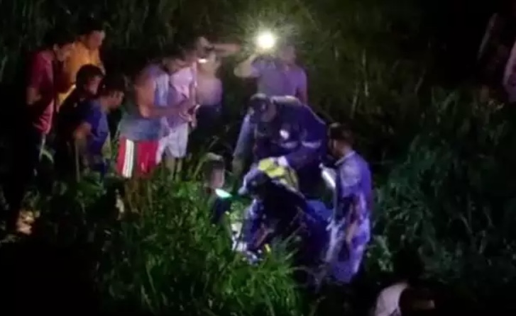 Mulher sai para fazer tratamento de saúde e morre após ambulância cair em ribanceira