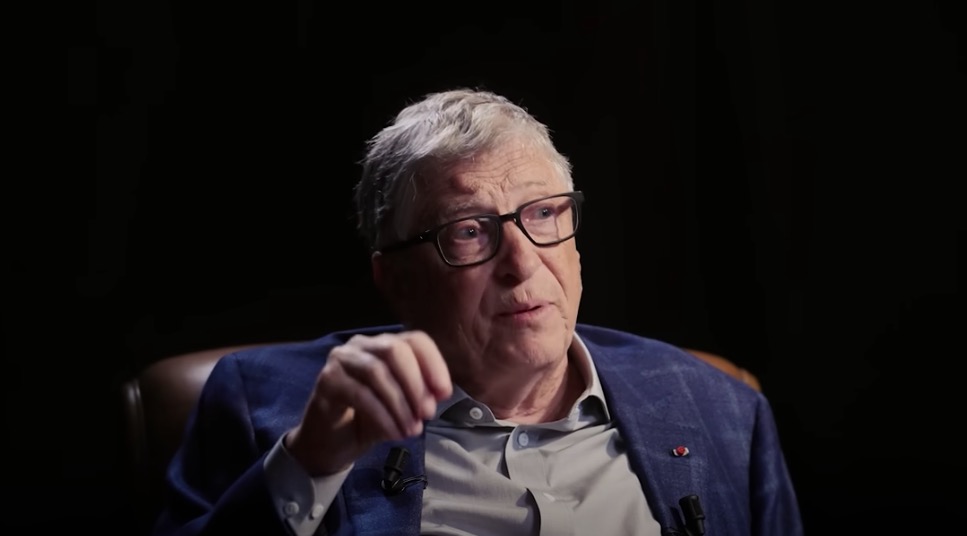 Elon Musk e Bill Gates trocam críticas sobre mudança climática