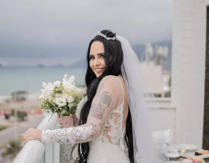 Perlla se casa com empresário milionário de 23 anos