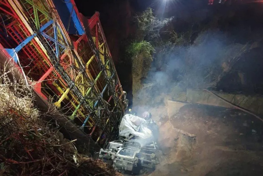 Acidente com ‘carreta furacão’ deixa dois mortos 