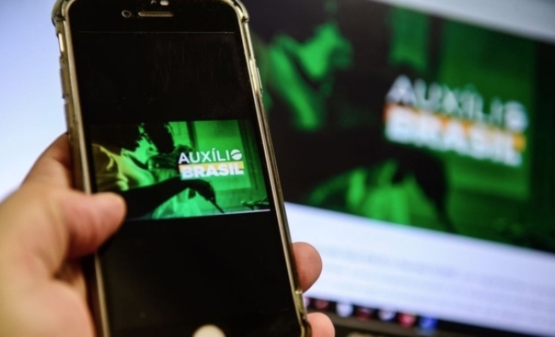 Caixa começa a pagar parcela de junho do Auxílio Brasil