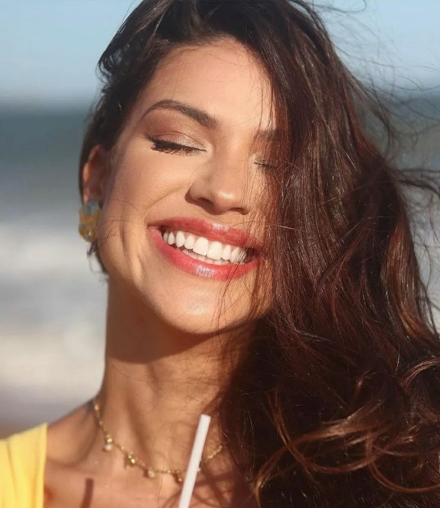 Ex-miss Gleycy Correia morre aos 27 anos após cirurgia de amigdalite 