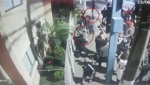 Briga entre torcedores do São Paulo e Corinthians termina com um morto  