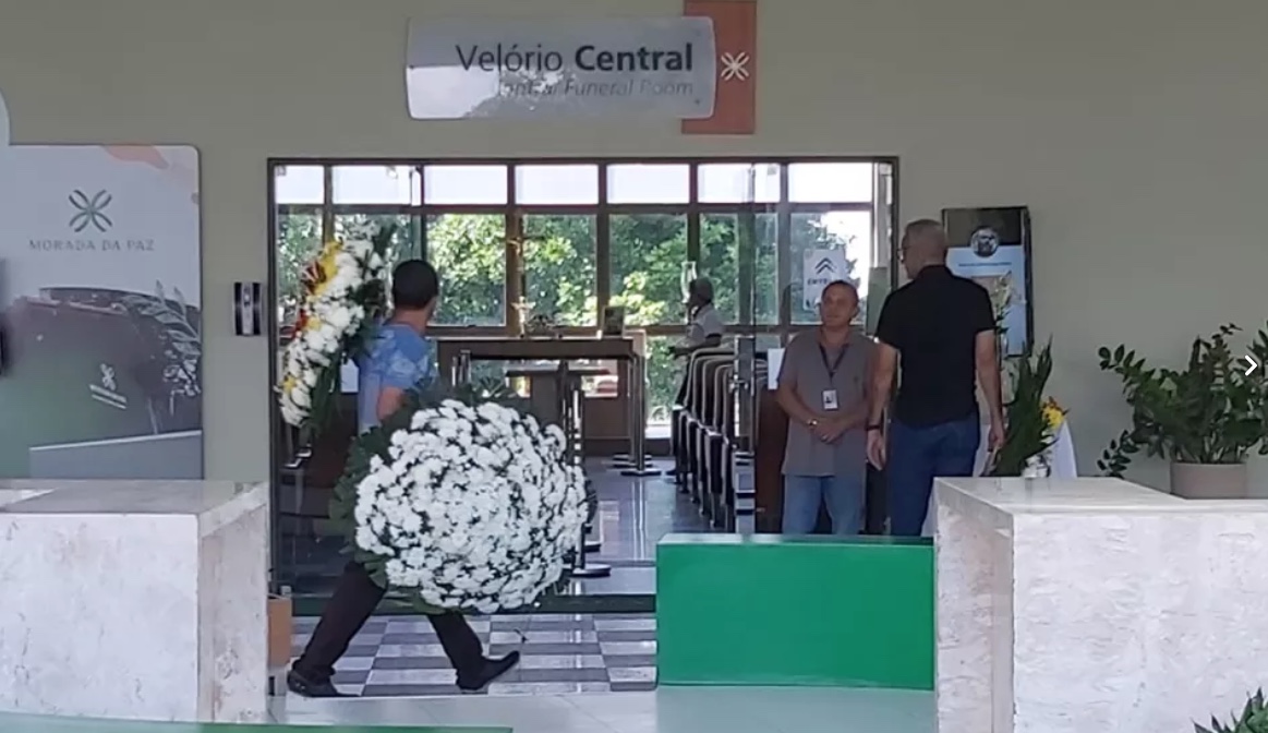 Morto no Amazonas, indigenista Bruno Pereira é velado no Grande Recife