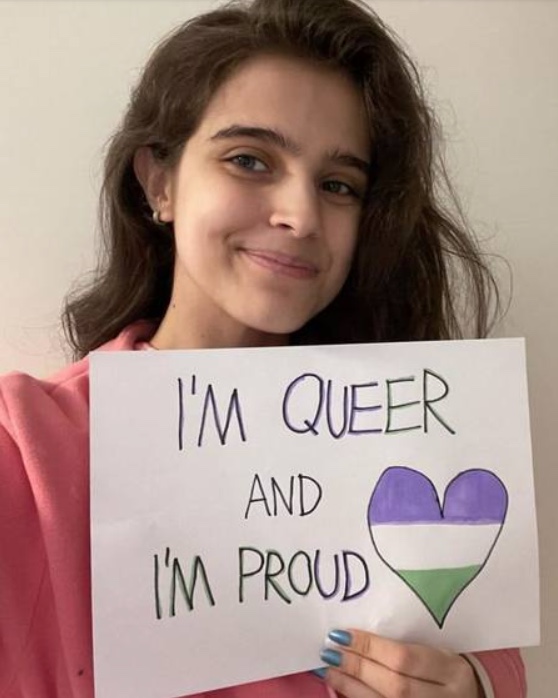 Filha de Tadeu Schmidt celebra Dia do Orgulho LGBTQIA+ 