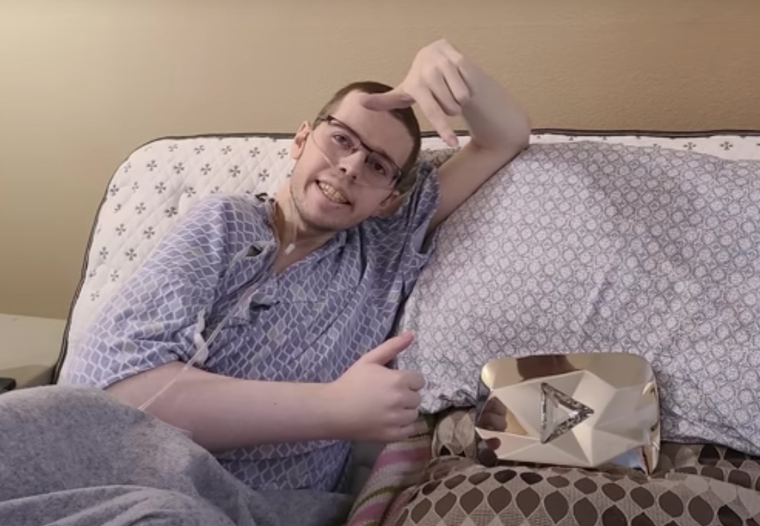 Youtuber de Minecraft morre aos 23 anos e deixa carta de despedida