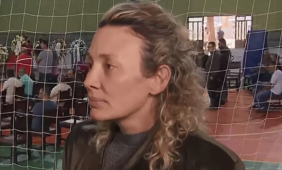 Mulher de petista morto por bolsonarista em festa presta depoimento