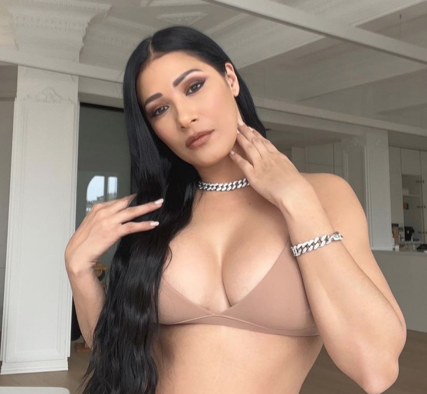 Simaria deixa de seguir vários famosos além de Simone e fãs se preocupam